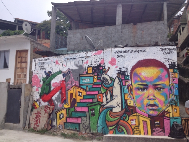 Un mural nella favela di Vidigal, a Rio de Janeiro.