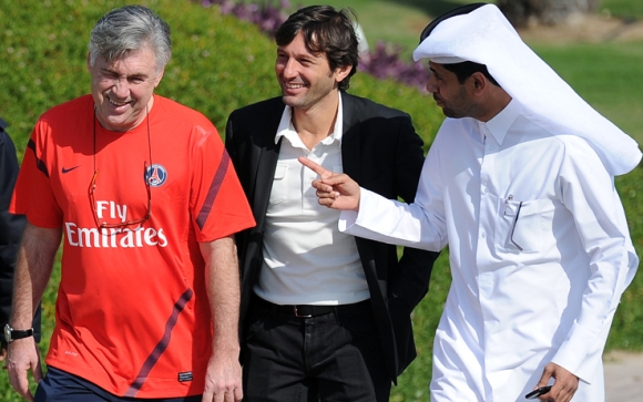 Leonardo e Ancelotti con il proprietario del PSG